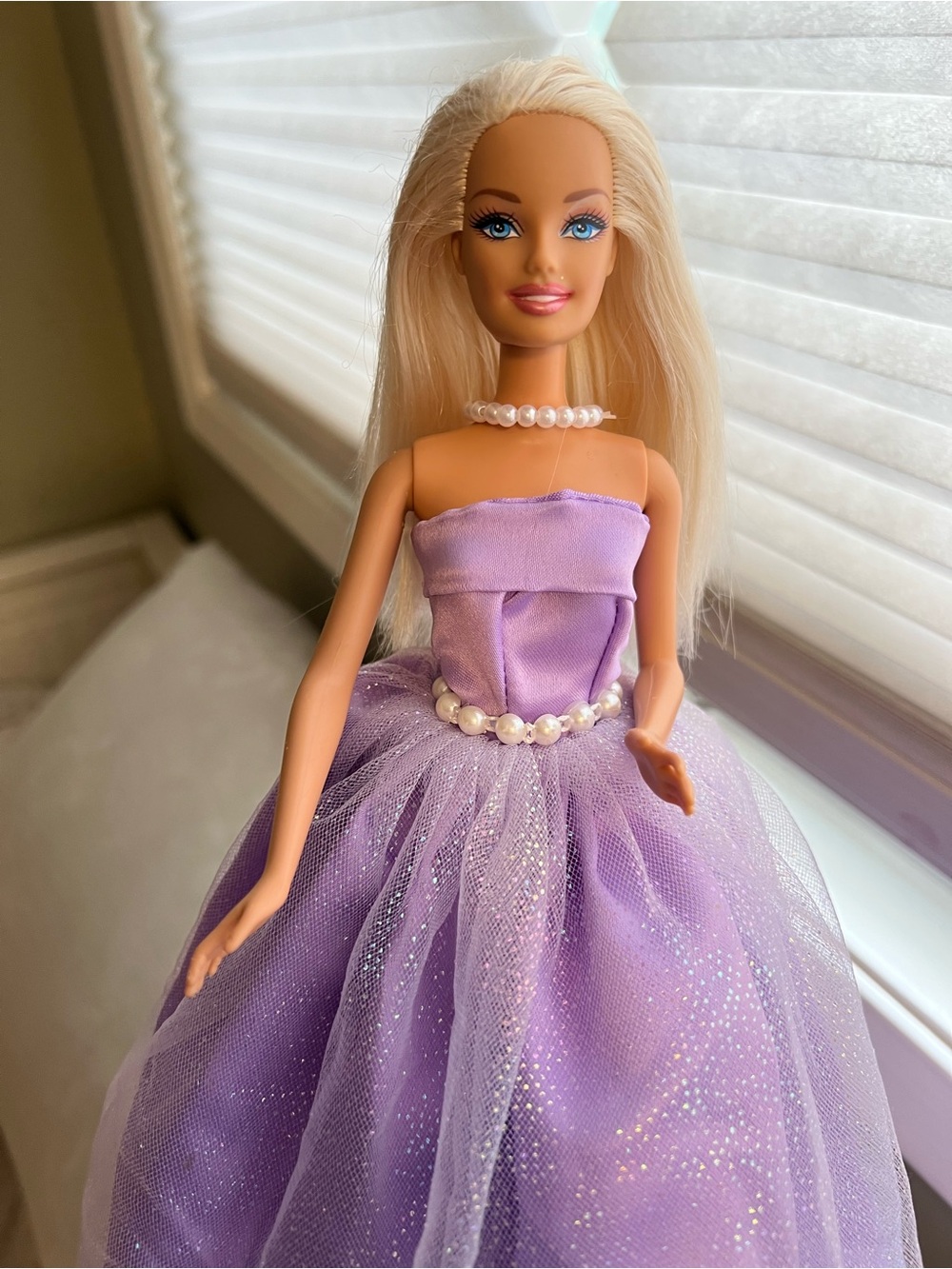 Barbie dressed as Taylor Swift